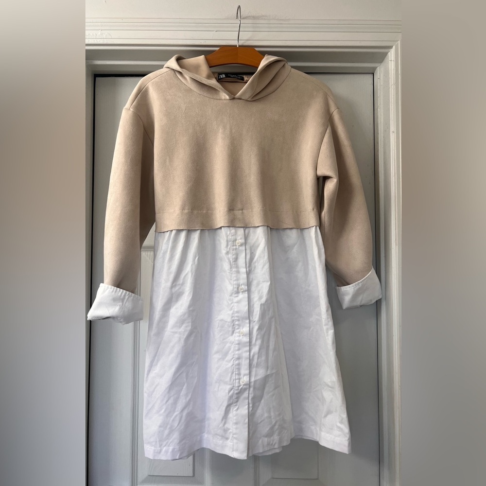 Zara Beige and White  Hoodie Mini Dress Sz XS 
Casual / Chic